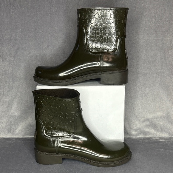 🔥🔥🔥Coach Green Waterproof Winter Boots Size: 9B🔥🔥🔥 - Picture 3 of 11